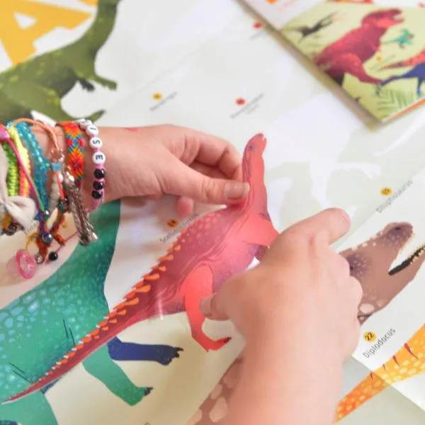 dinosaurs-discovery-sticker-poster 4