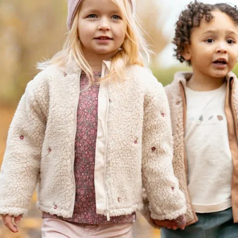 LD-CL25092-08_09_large